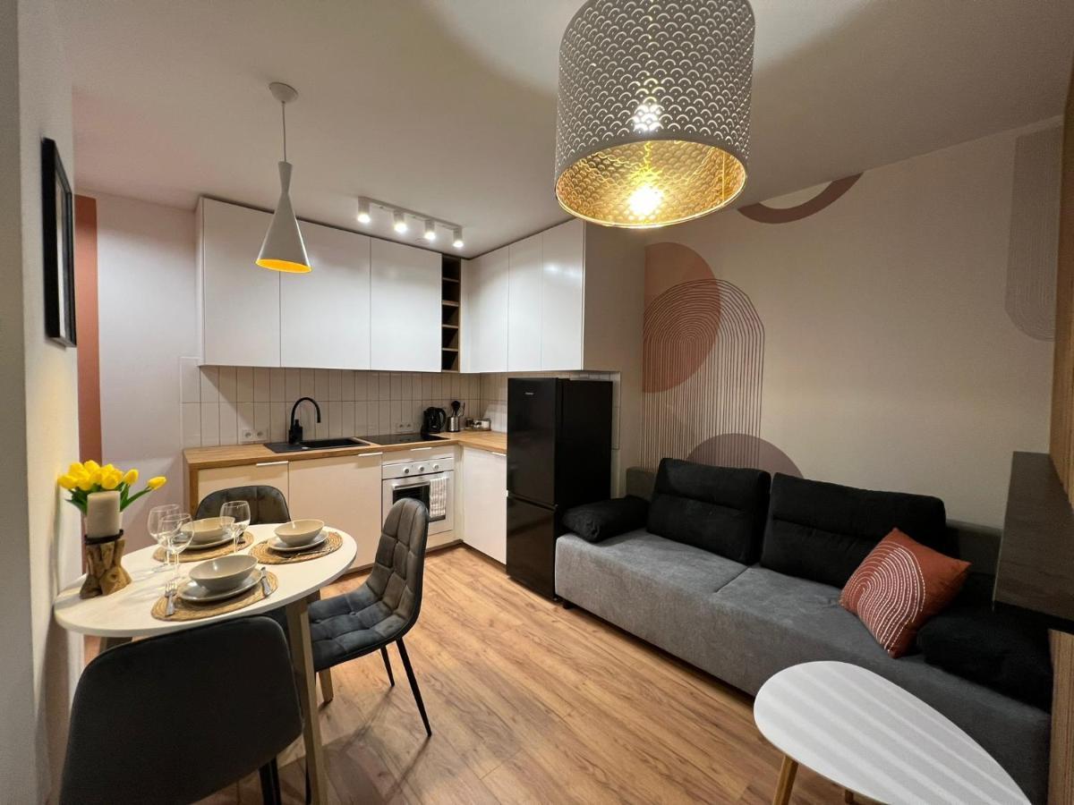 Green Hill Apartments カトヴィツェ エクステリア 写真
