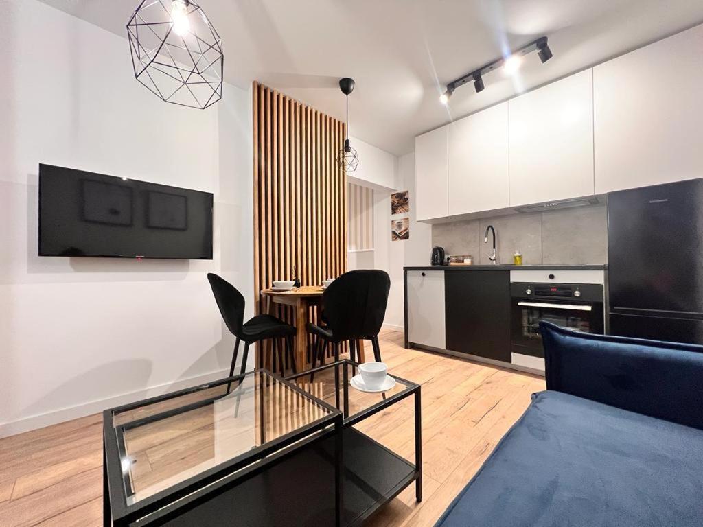 Green Hill Apartments カトヴィツェ エクステリア 写真