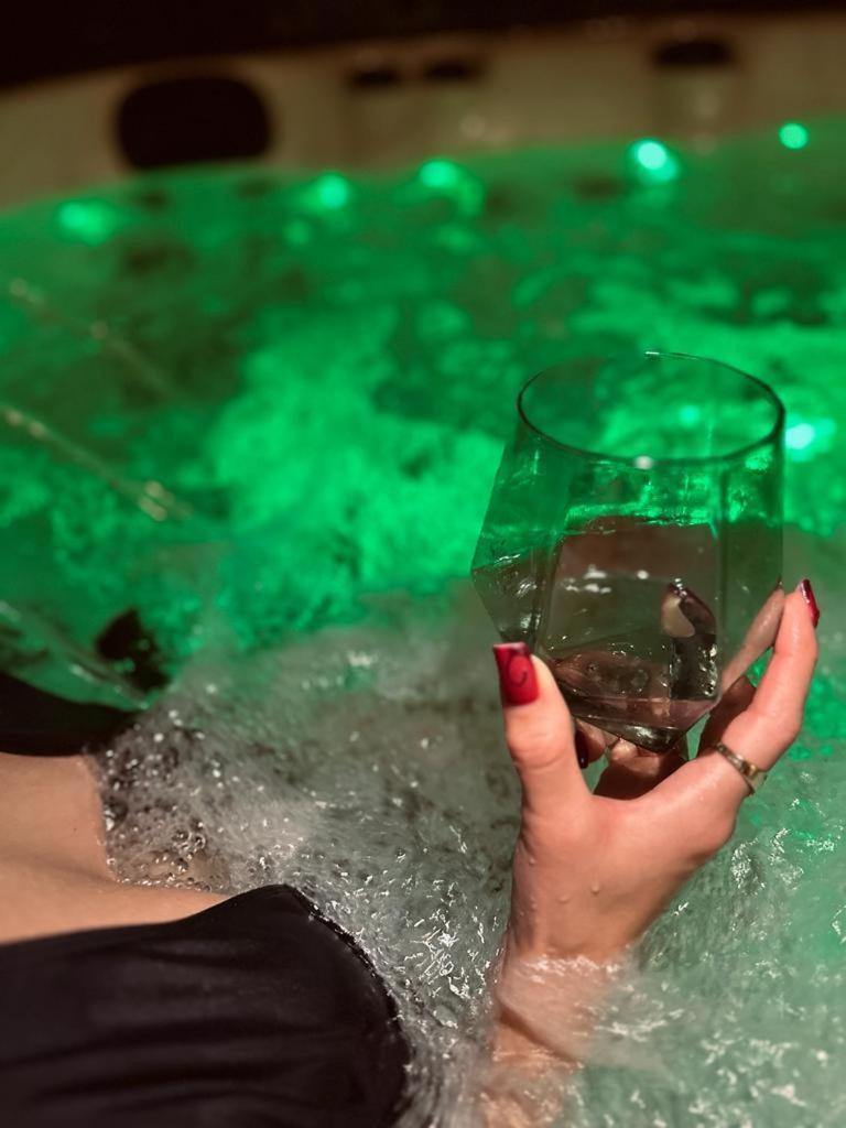 Green Hill Apartments カトヴィツェ エクステリア 写真
